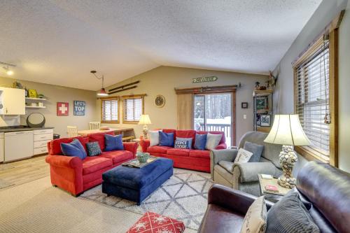 Crystal Mountain Resort Cabin: Hike, Golf & Swim!