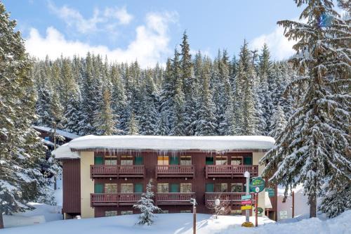 Crystal Mountain Hotels