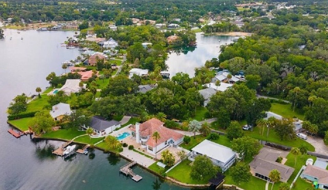Crystal River Manatee Palace A Waterfront Retreat HEATED POOL!