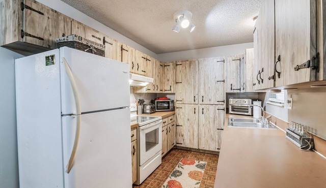 Crystal River Retreat 2BR/2BA