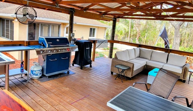 Crystal River - Fun 'n Sun Retreat - Sleeps 8