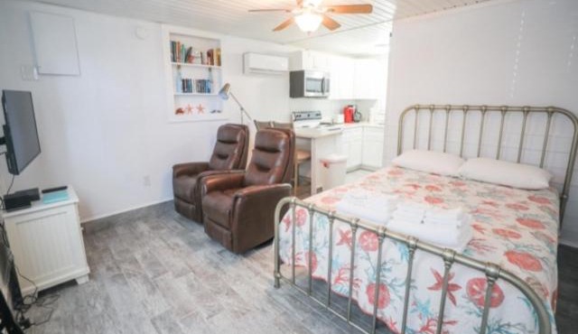 Crystal Shores Unit 2 - Ocean Front coastal retreat perfect for a beach getaway! villa