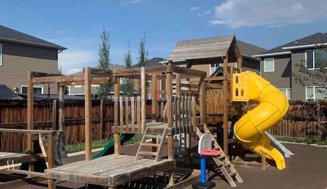 Crystal · The Ultimate Family Home- 5 Bedroom with playground