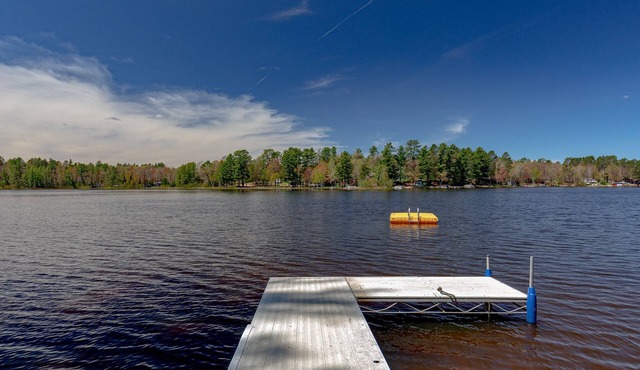 Crystal Tree Cottage - A Northwoods Sunset Lake House