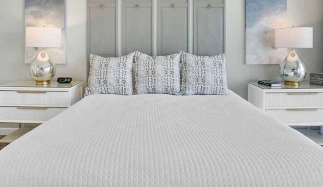 Crystal View 201 3 Bedrooms | 3 Baths | Accommodates 12 | Pet Friendly Beach Service