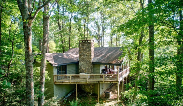 Crystal View - Views - Newly Remodeled - Gated Community - Minutes to Boone and Blowing Rock!