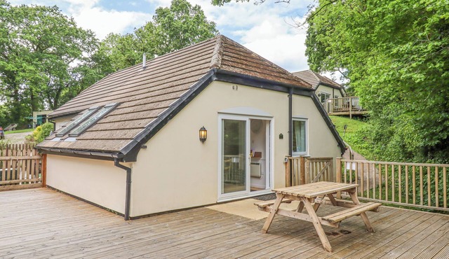 CRYSTALS, pet friendly, with pool in Hatherleigh