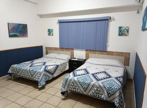 Cuarto #4 Tipo Hotel, Galeria Monet
