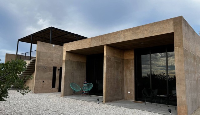 Cuatro Caballos East Cape