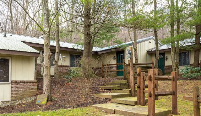 Cub House | 5 Minutes to Skiing, Boating, Dining