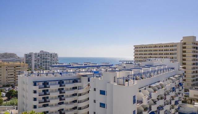 Cubo's Beach Side Los Patos Apartment & Parking/community pool/close to the beach/air conditioning/free Wi-Fi