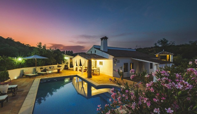 Cubo's Casa Rural Mar Verde/piscina privada/free wifi/BBQ
