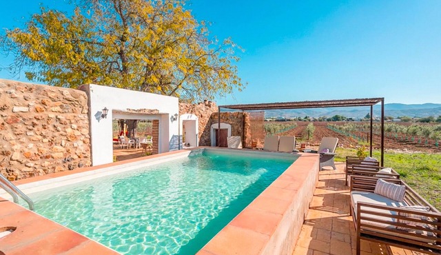 Cubo's Cortijo La Olivera/Private pool/Rural/BBQ/Free Wi-Fi