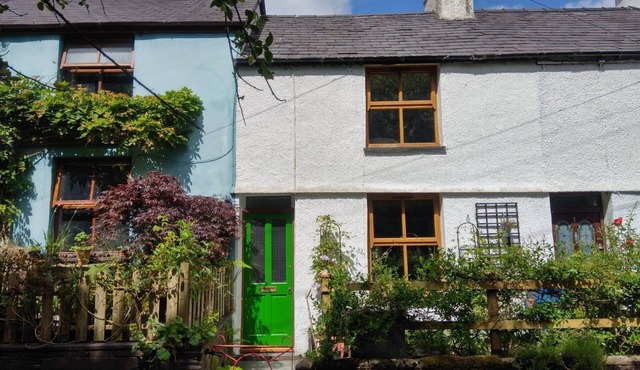 Cuddfan - a snowdonia that sleeps 4 guests in 2 bedrooms