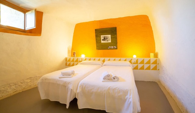 Cuevas Rurales Bardeneras (ALONDRA) terrace, for 4 - 5 people