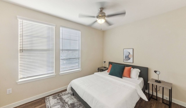 Cullen 5312 I New Construction 2Bd Apt I Gated
