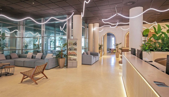 Cullera Holiday Hotel