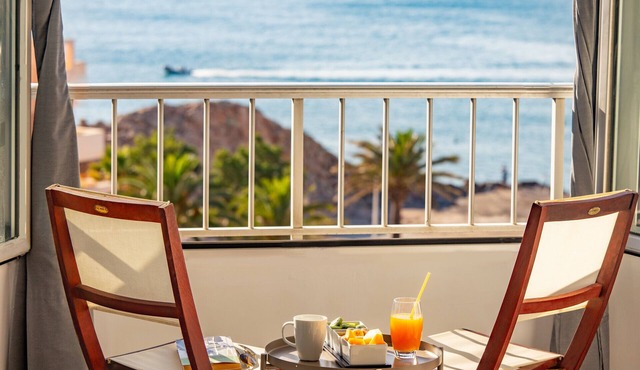 Cullera Seafront Apartment