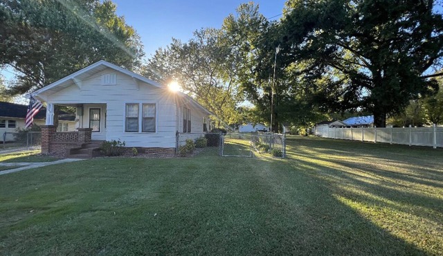 Cullman City Cottage HOME, close to I-65