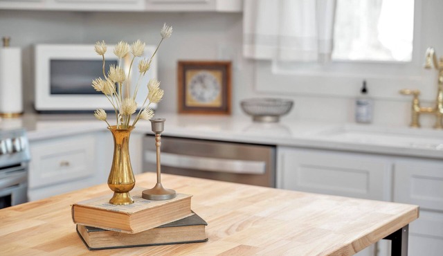 Cullman Cottage 3 bedrooms 4beds 2 baths