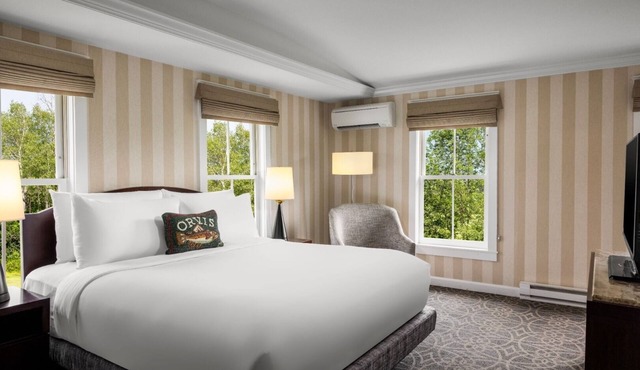 Culture, Comfort & Trails – Stay Near Manchester's Best