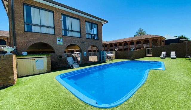 Cumberland Motor Inn