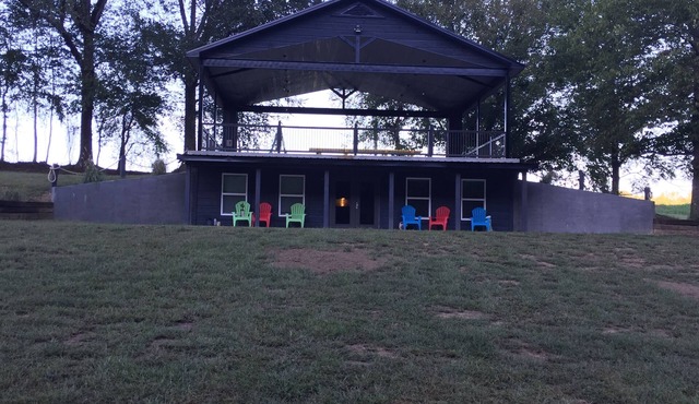 Cumberland River Cabin Rental