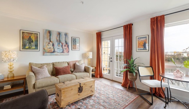 Cumberland River Retreat in the Heart of Music City
