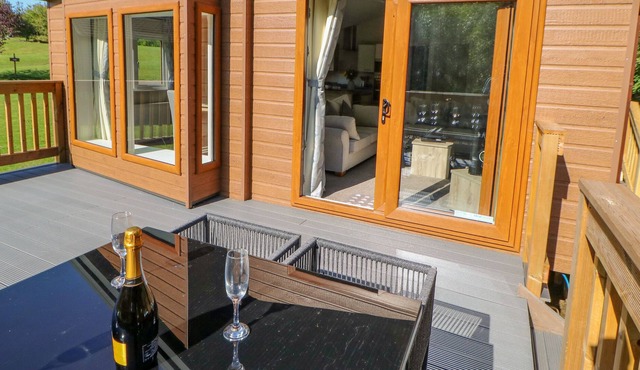 CUMBRIA, family friendly, with hot tub in Scorton, Richmond