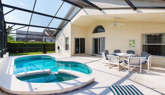 ⛱ Cumbrian Lakes – Modernised Luxury Pool Home - Disney & Highway 192 Area ✈