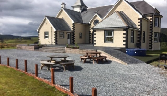 Cumnock Knowes Holiday retreat