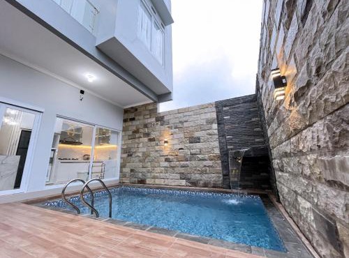 Cundamani Villa Batu by Calli Rooms