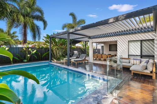 Curlews Nest 4BR Pool, BBQ & Kewerra Beach