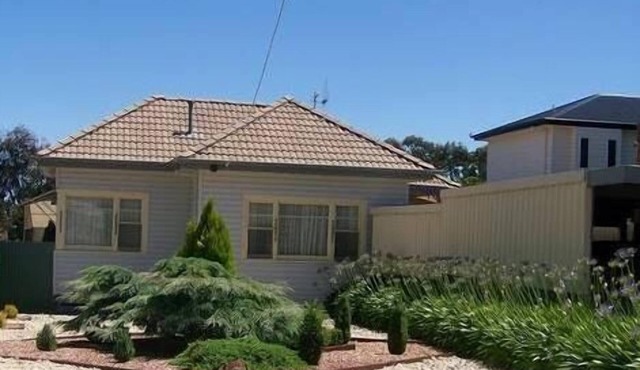 CURNOWS BENDIGO RENTAL
