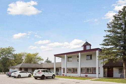 Currys Motel by OYO Saginaw MI