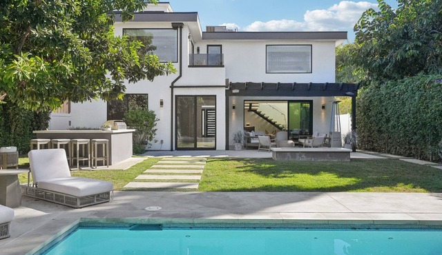 Curson Modern - Modern Beverly Grove Masterpiece