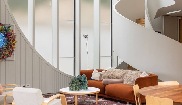 Curva, Glebe - Hosted by L'Abode