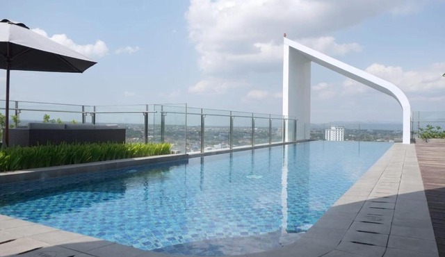 Cushy Apartment with Mount Merapi View