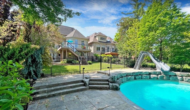 Custom Built Home in Richmond Hill