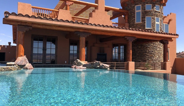CUSTOM BUILT STUNNING Home Towering above the Colorado River/Lake Pow