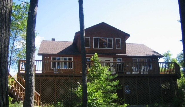 Custom Built Waterfront Cottage