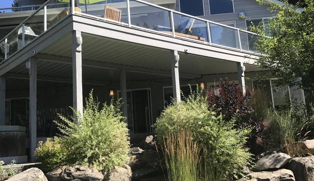 Custom Home, Private Beach, Sauna, Hot Tub, Large Covered Dock & Firepit!