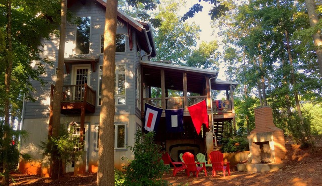 Custom Lake Norman cottage on private road, built in 2012. Modern, private.