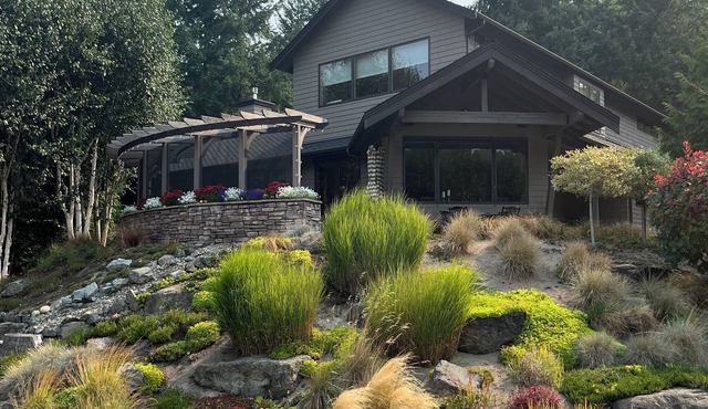 Custom Luxury Home On Golf Course