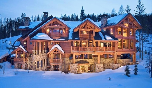 Custom luxury ski-in ski-out Lodge with hot tub, sauna, theater room and more!