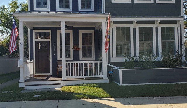 Custom New Home in Eastport. Less than one mile to Naval Academy and City Dock