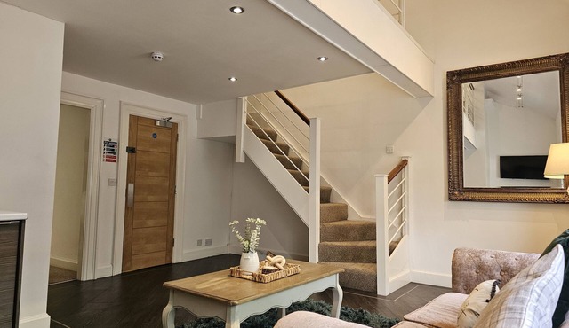 Customs house sleeps up to 18 people