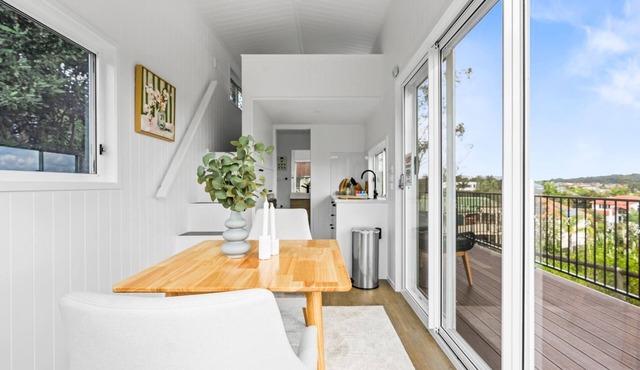 Cute 1-Bed Tiny House with Garden in Nature