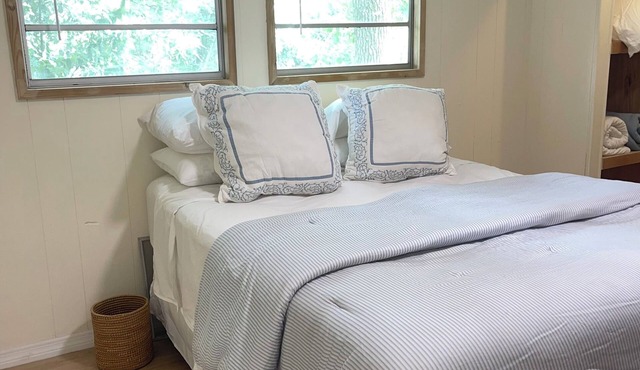 Cute 2-bedroom apartment in enchanting Lake City