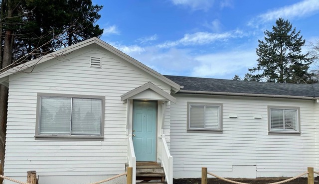 Cute 2 Bedroom, Close to Long Beach and Cape Disappointment, *Off Highway 101*